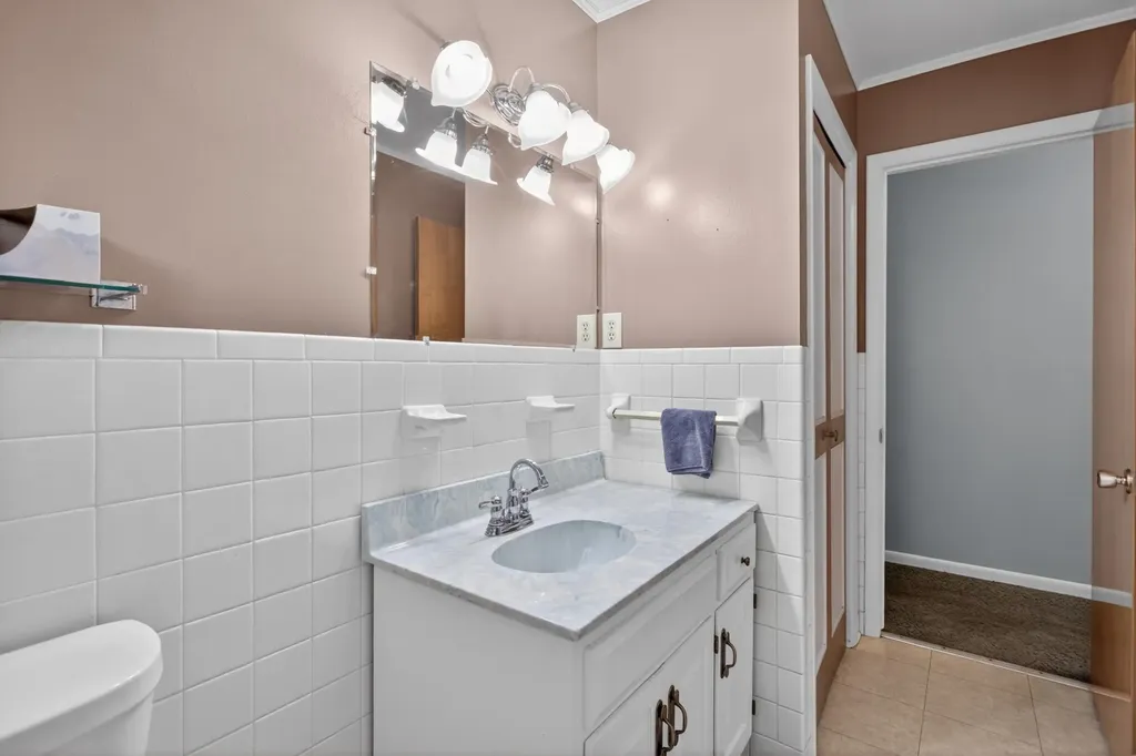 1653 Gary Paul Lane Summit Township MI 49203