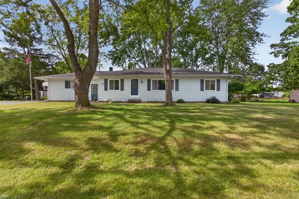 1653 Gary Paul Lane Summit Township MI 49203