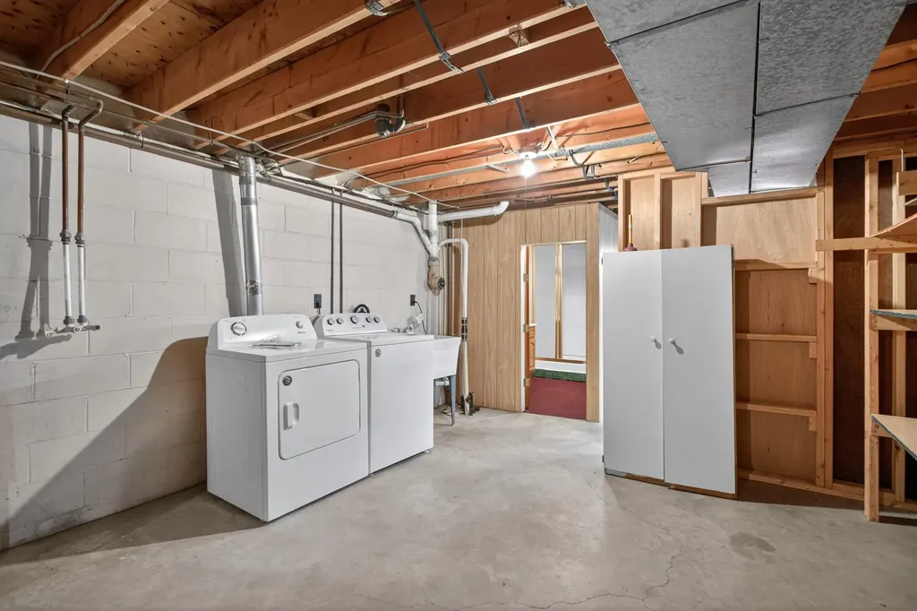 1653 Gary Paul Lane Summit Township MI 49203