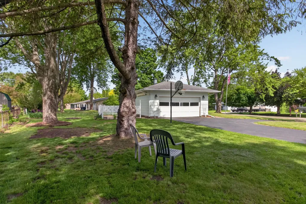 1653 Gary Paul Lane Summit Township MI 49203