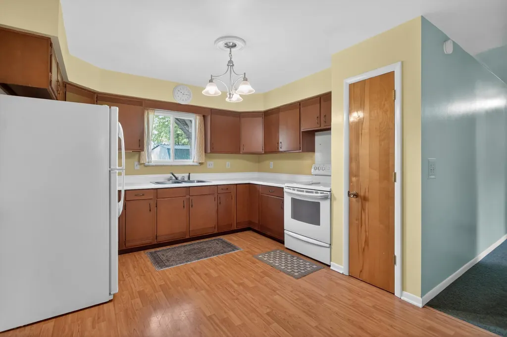 1653 Gary Paul Lane Summit Township MI 49203