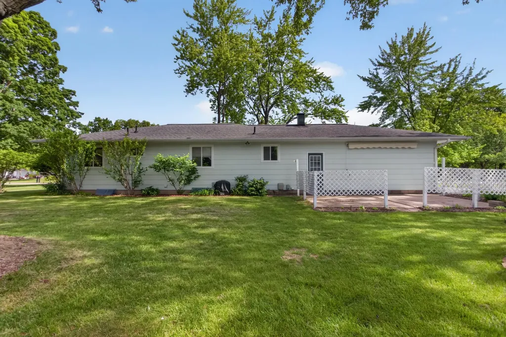 1653 Gary Paul Lane Summit Township MI 49203