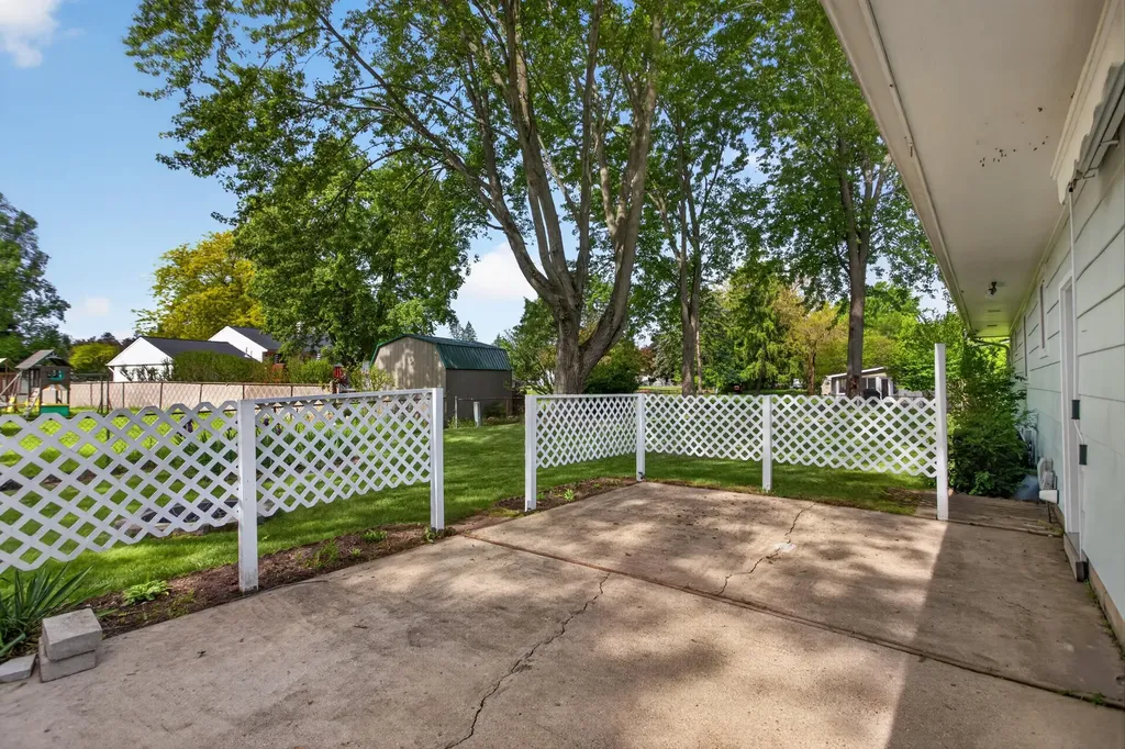 1653 Gary Paul Lane Summit Township MI 49203