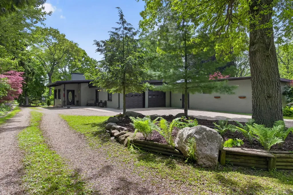2934 Robinson Road Summit Township MI 49203
