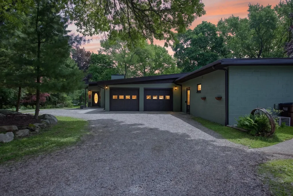2934 Robinson Road Summit Township MI 49203