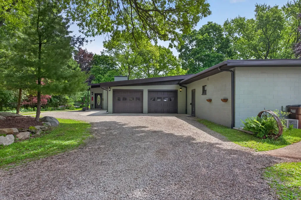 2934 Robinson Road Summit Township MI 49203