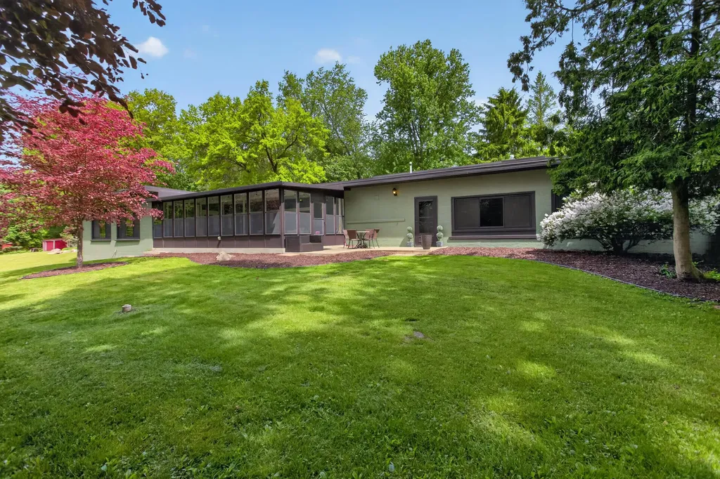 2934 Robinson Road Summit Township MI 49203