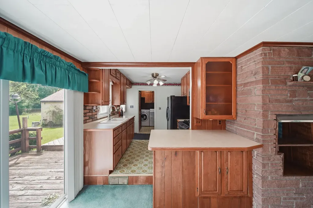 161 N State Street Leoni Township MI 49254