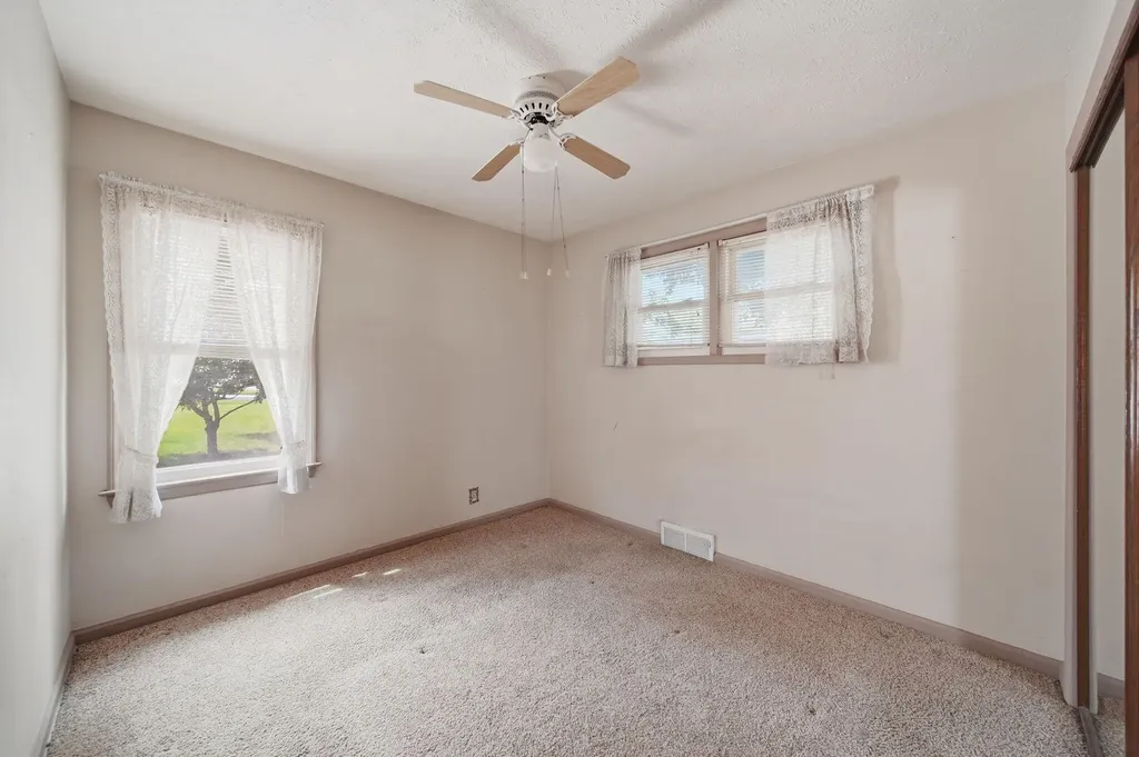 161 N State Street Leoni Township MI 49254