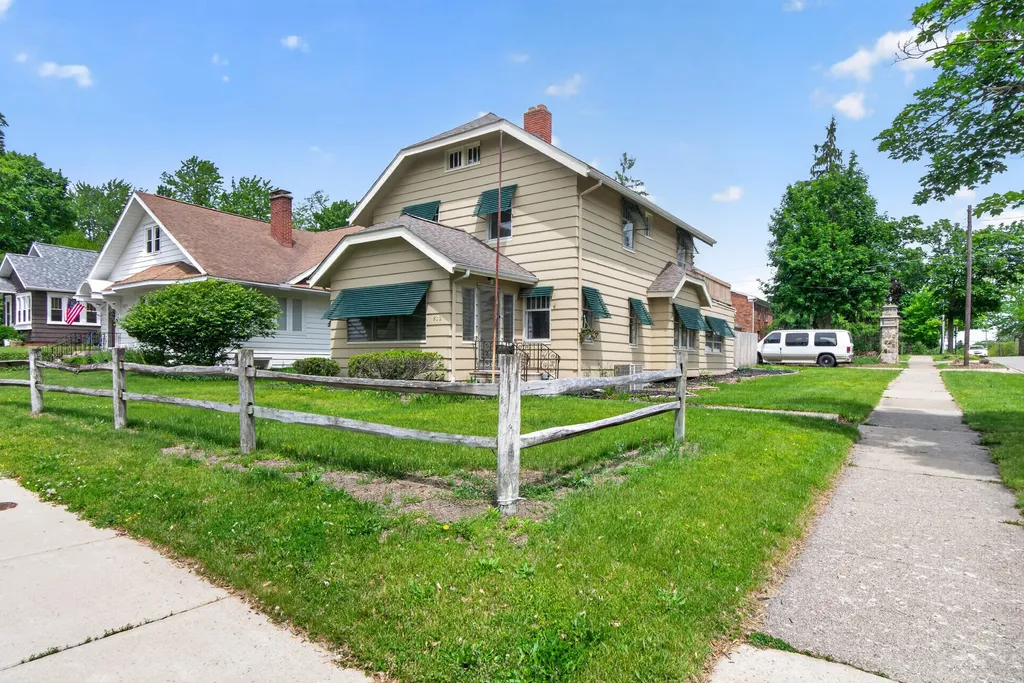 802 Oakridge Drive Jackson City MI 49203