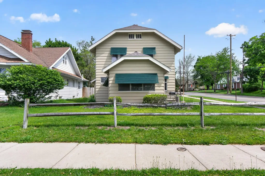 802 Oakridge Drive Jackson City MI 49203