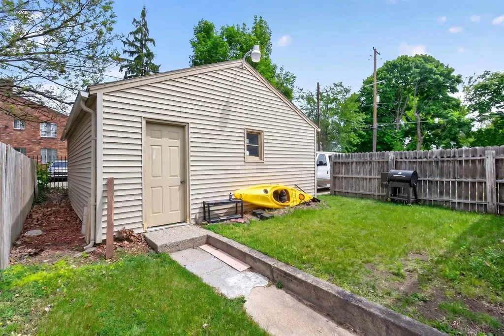 802 Oakridge Drive Jackson City MI 49203