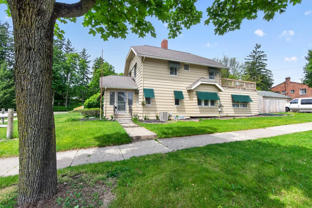 802 Oakridge Drive Jackson City MI 49203