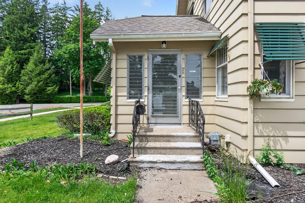 802 Oakridge Drive Jackson City MI 49203