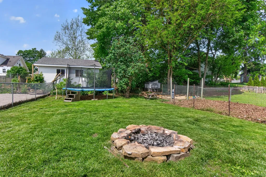 214 N Durand Street Jackson City MI 49202