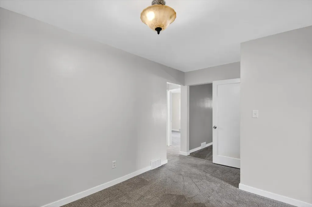 868 Woodbine Boulevard Summit Township MI 49203