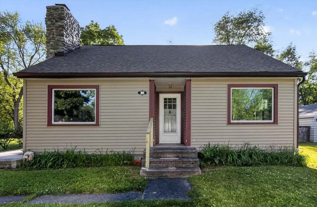 868 Woodbine Boulevard Summit Township MI 49203