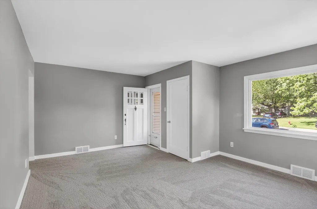 868 Woodbine Boulevard Summit Township MI 49203