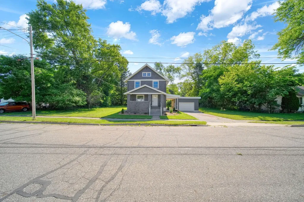 1215 Linwood Avenue Jackson City MI 49203