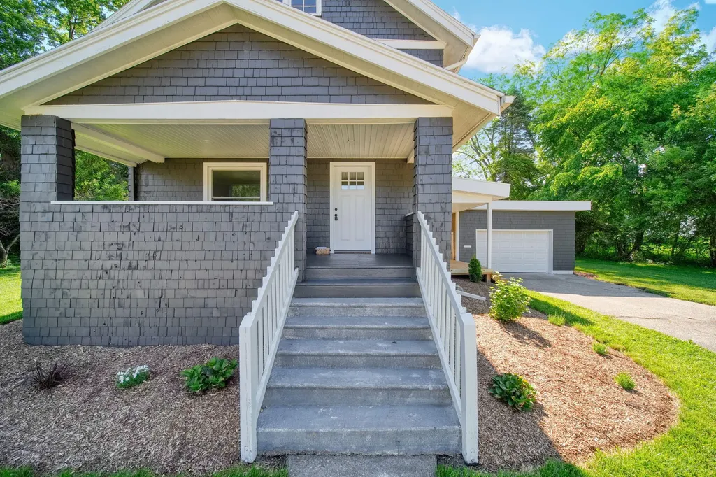 1215 Linwood Avenue Jackson City MI 49203