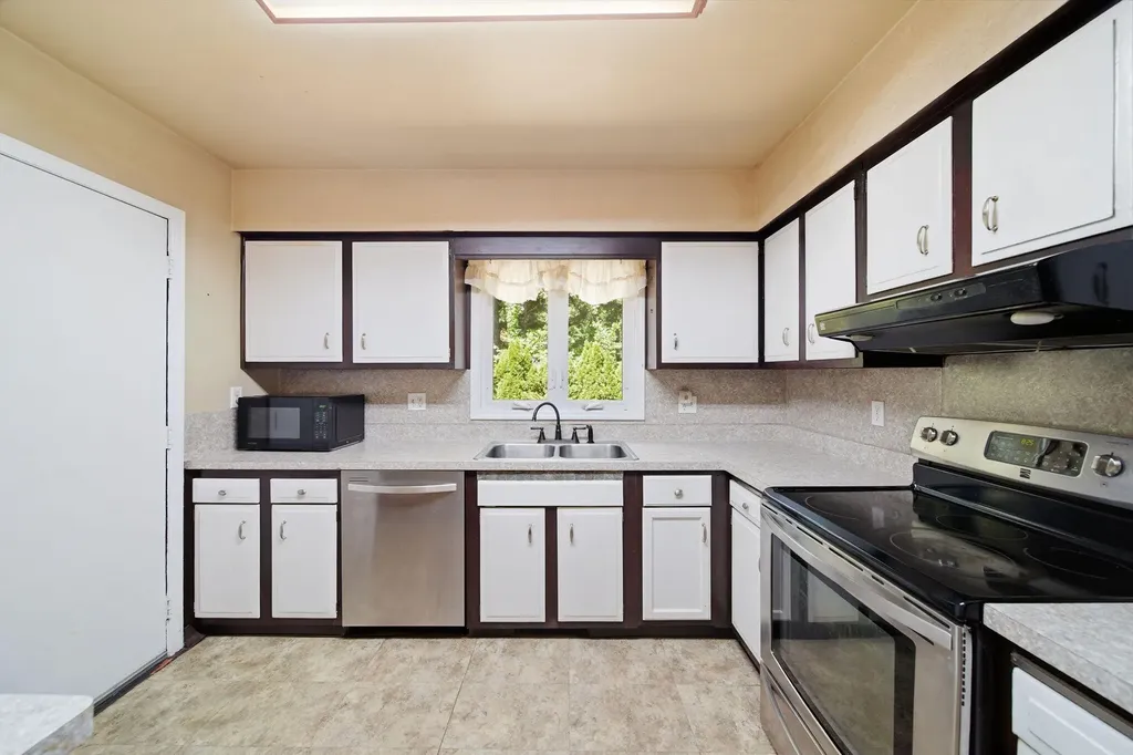 8700 King Road Spring Arbor Township MI 49283