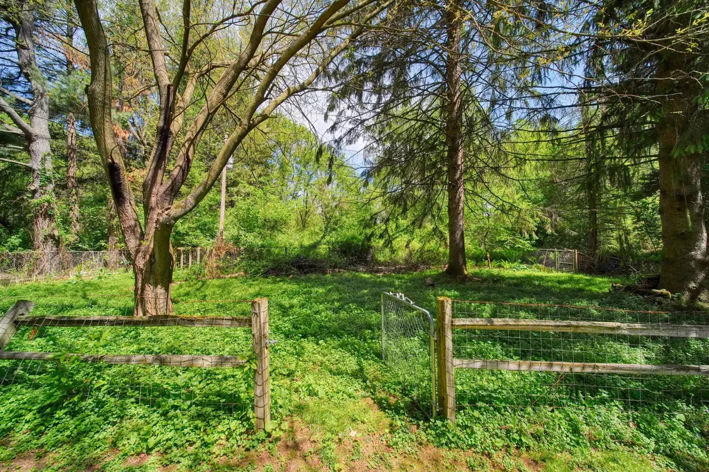 8700 King Road Spring Arbor Township MI 49283