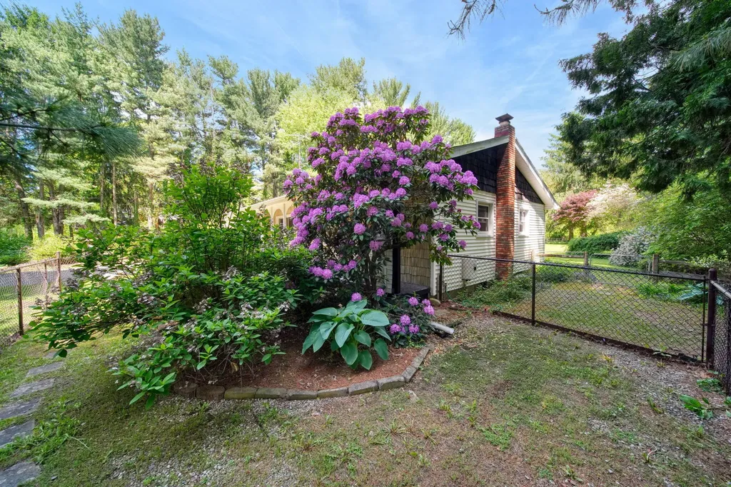 8700 King Road Spring Arbor Township MI 49283