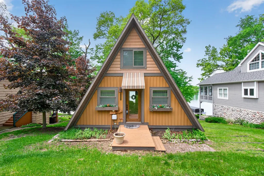 11680 Bradley Drive Somerset Township MI 49249