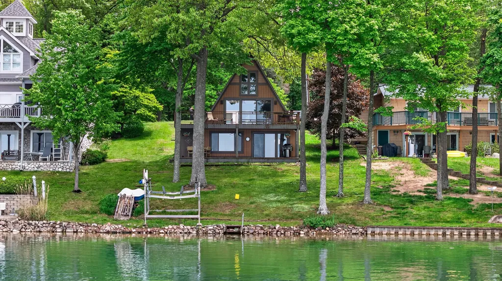 11680 Bradley Drive Somerset Township MI 49249