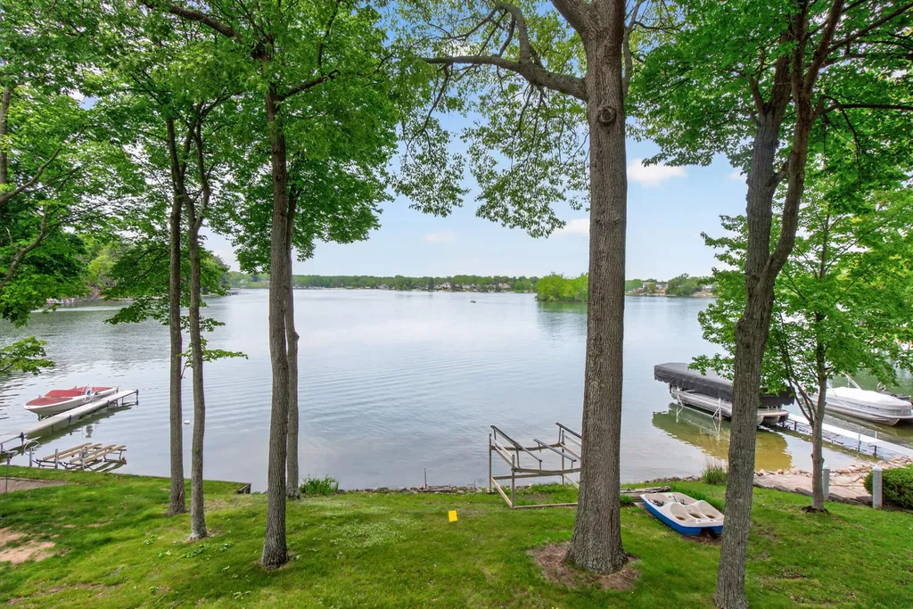 11680 Bradley Drive Somerset Township MI 49249