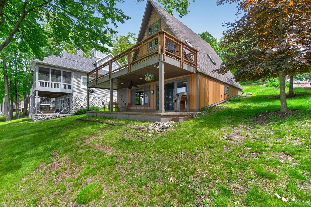 11680 Bradley Drive Somerset Township MI 49249