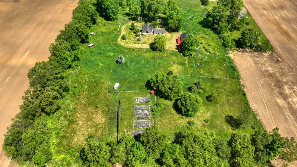 11967 Hanover Road Pulaski Township MI 49241