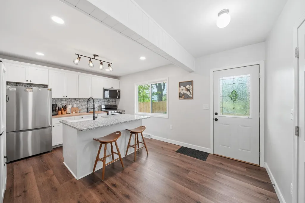 105 Trumble Avenue Summit Township MI 49203