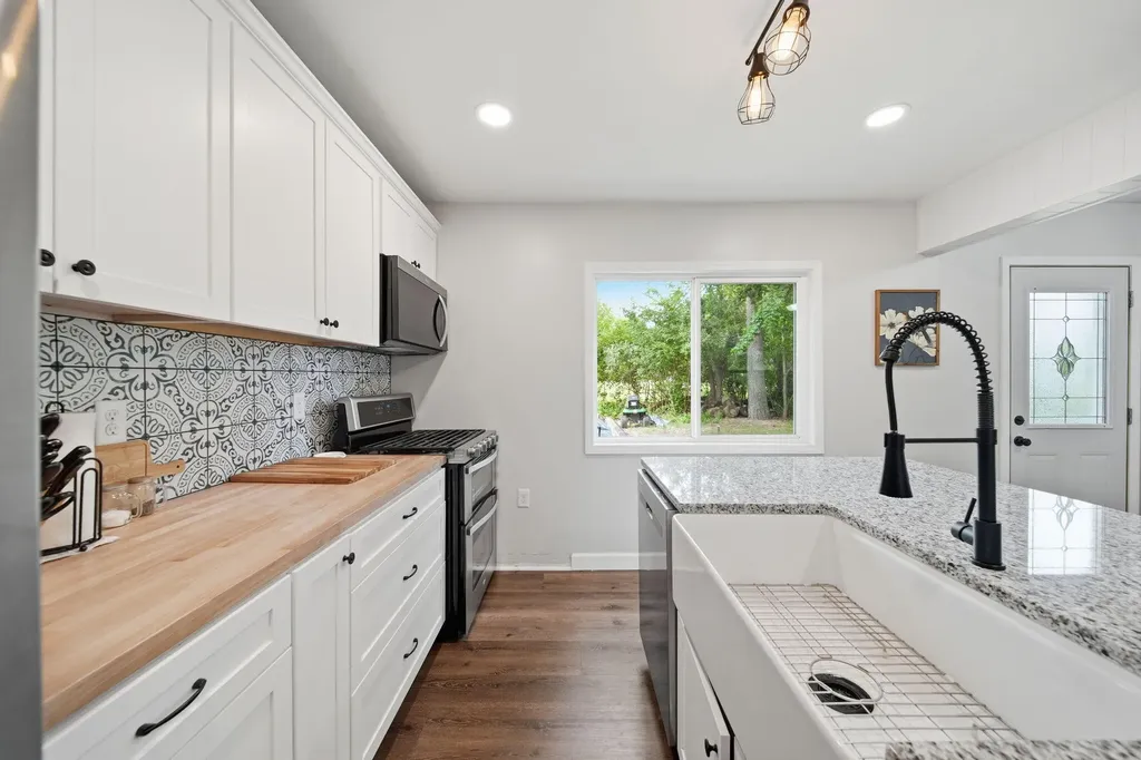 105 Trumble Avenue Summit Township MI 49203