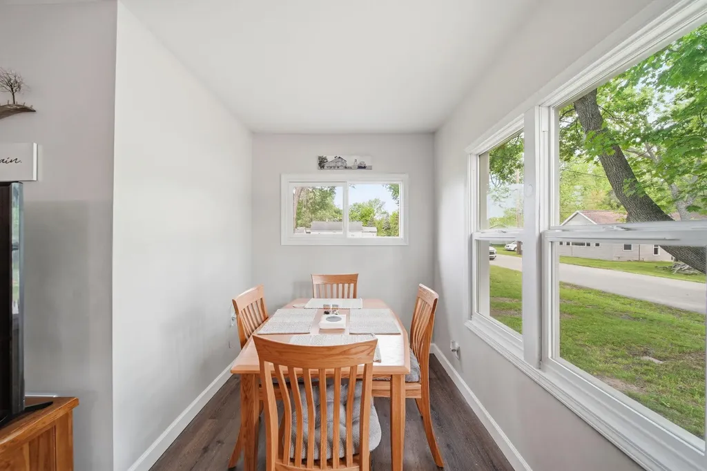 105 Trumble Avenue Summit Township MI 49203