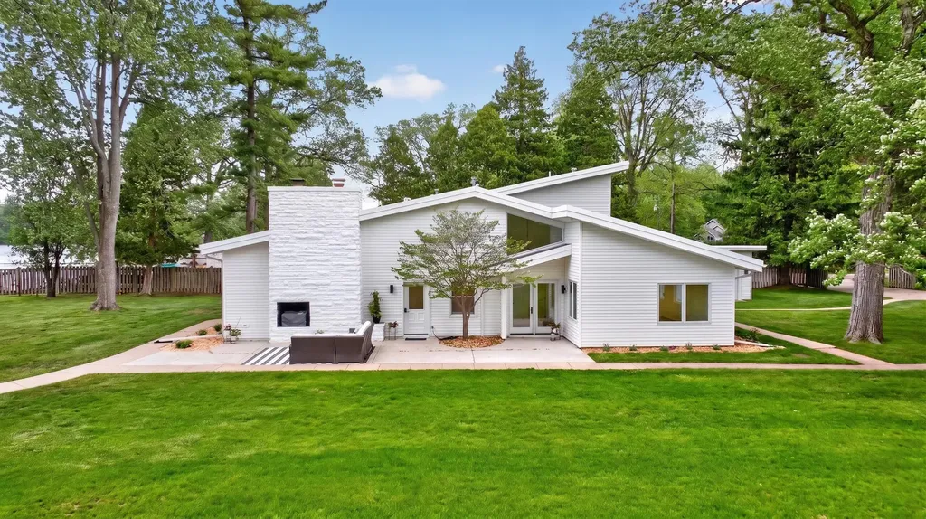 5010 Woodland Road Summit Township MI 49203