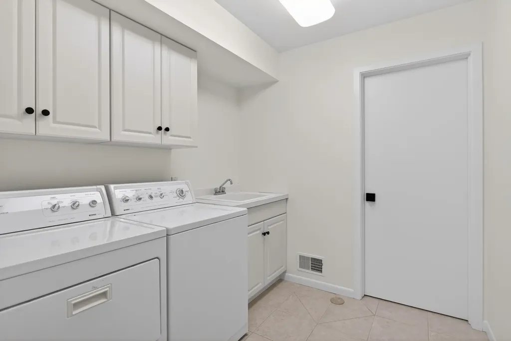 5010 Woodland Road Summit Township MI 49203