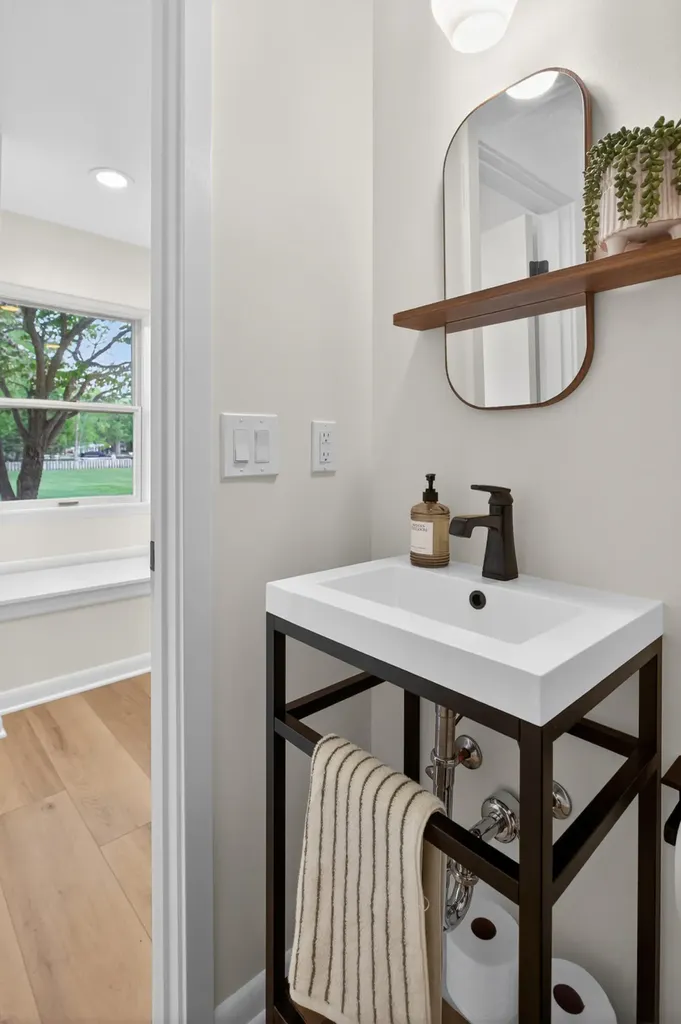 5010 Woodland Road Summit Township MI 49203