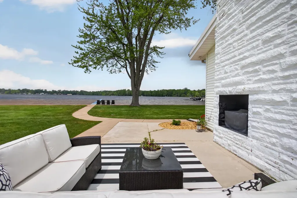 5010 Woodland Road Summit Township MI 49203