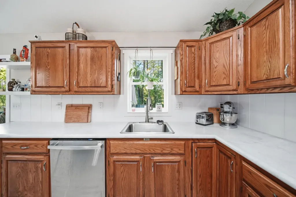 235 Keefer Street Concord Village MI 49237