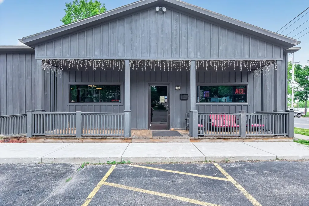 300 W North Street Jackson City MI 49202