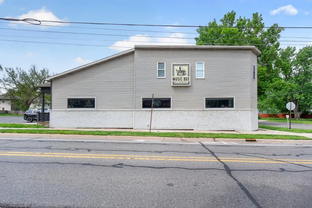 300 W North Street Jackson City MI 49202