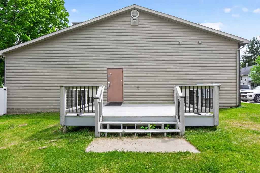 300 W North Street Jackson City MI 49202