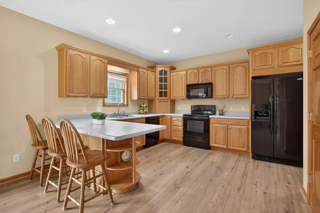 7121 Glendale Place Leoni Township MI 49201