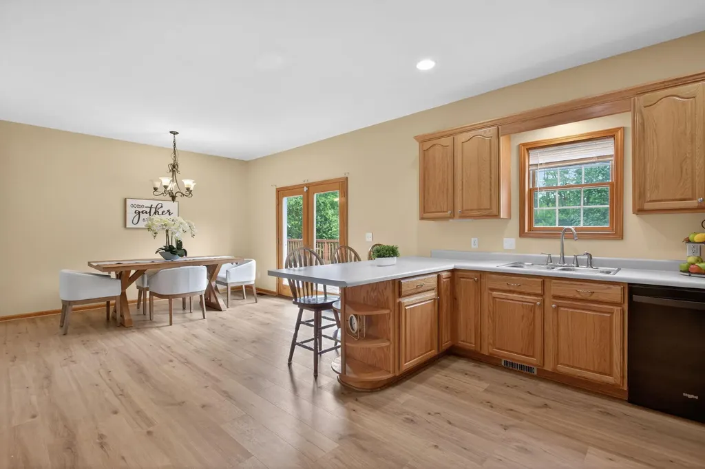 7121 Glendale Place Leoni Township MI 49201