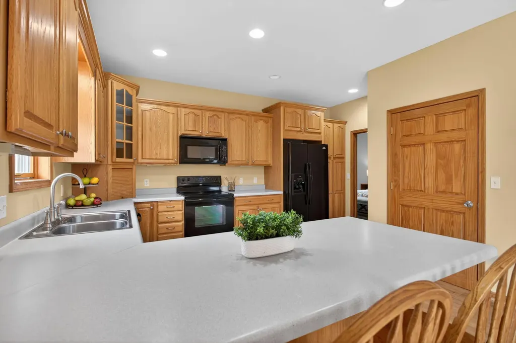 7121 Glendale Place Leoni Township MI 49201