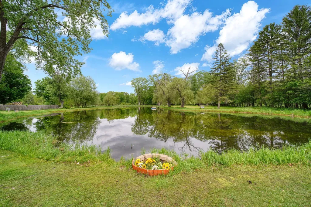 6541 Ackerson Lake Road Napoleon Township MI 49201