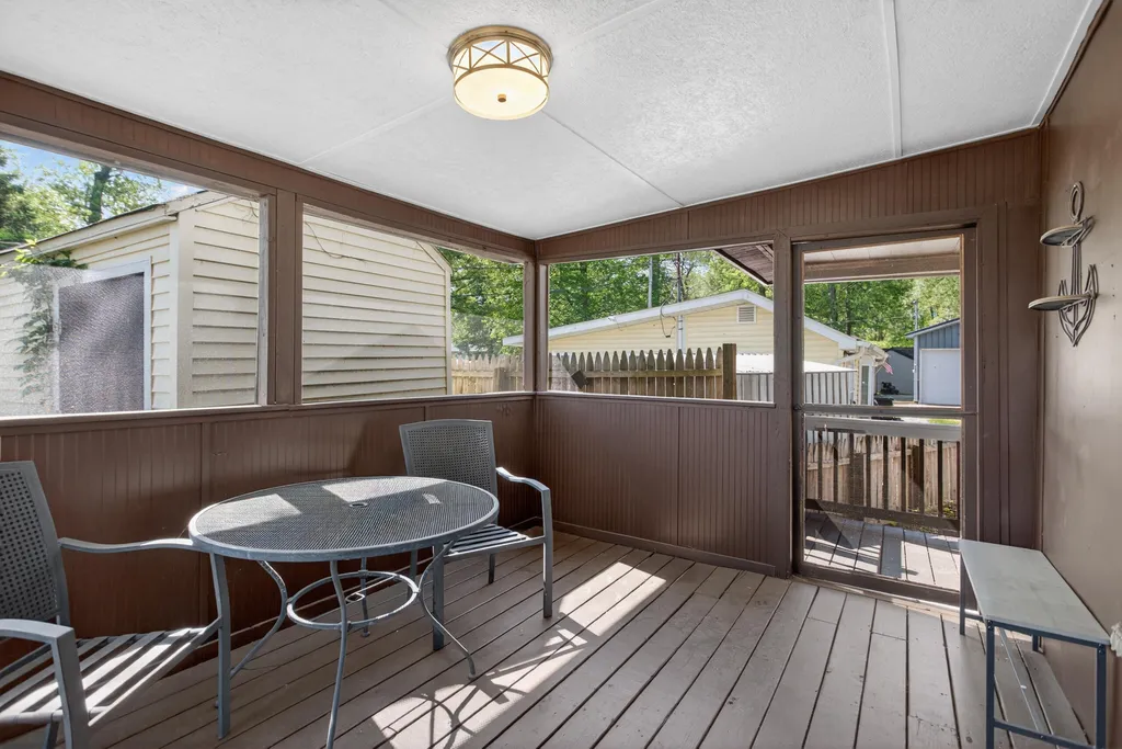 1651 Tennis Court Henrietta Township MI 49272