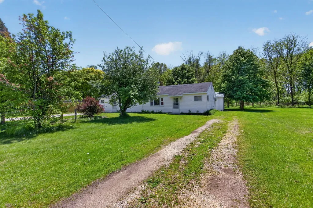 9163-9165 Cady Road Napoleon Township MI 49201