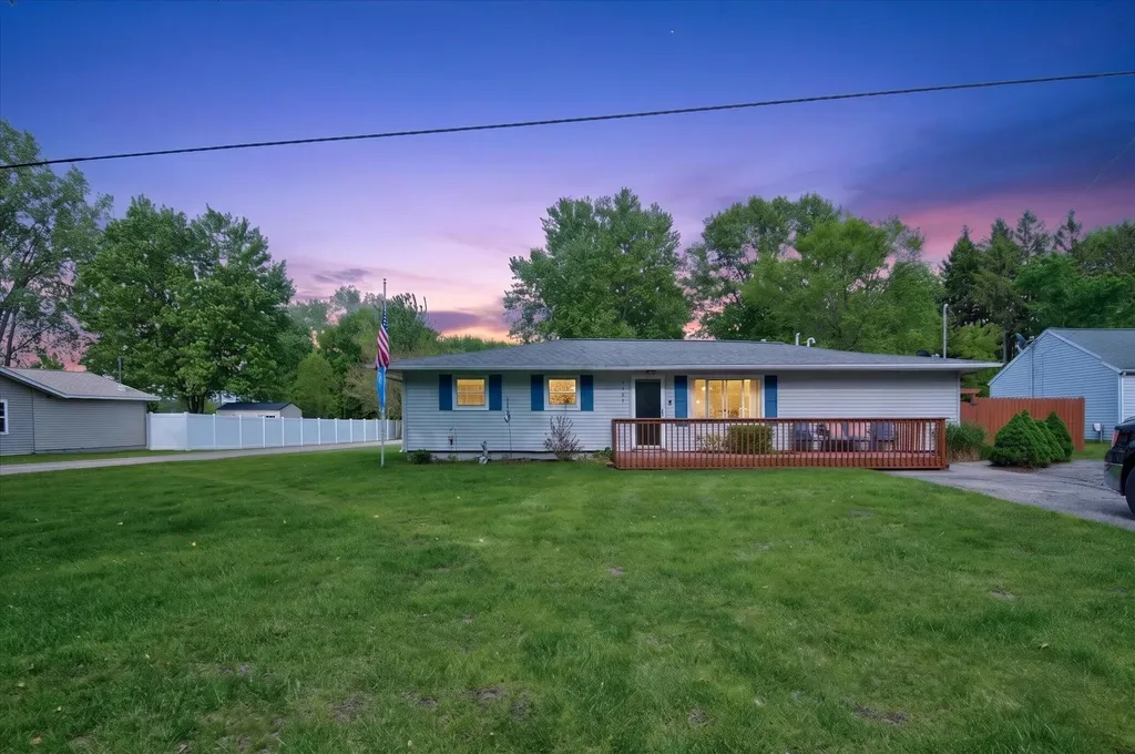 9489 Hyde Road Columbia Township MI 49234